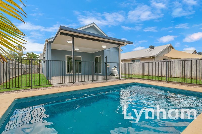 Central 3 Bedroom Home With In-Ground Pool