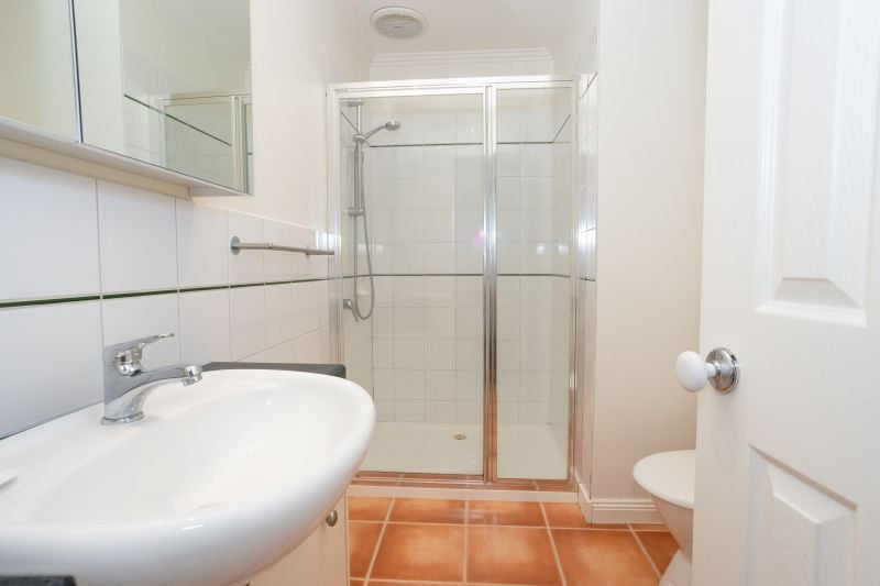2/58 Livingstone Street, Coburg North