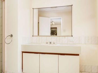 9 Curalo Mews, South Lake