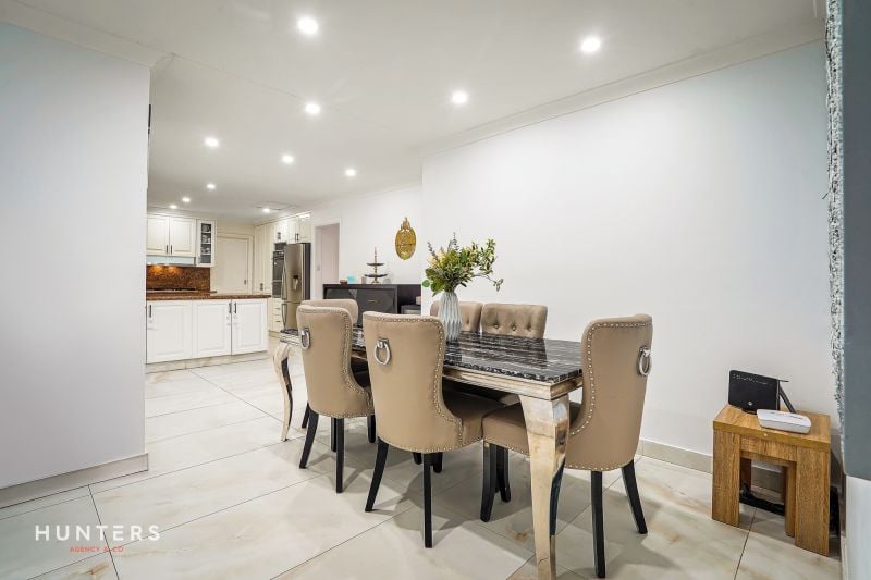 4 Elayne Place, Guildford