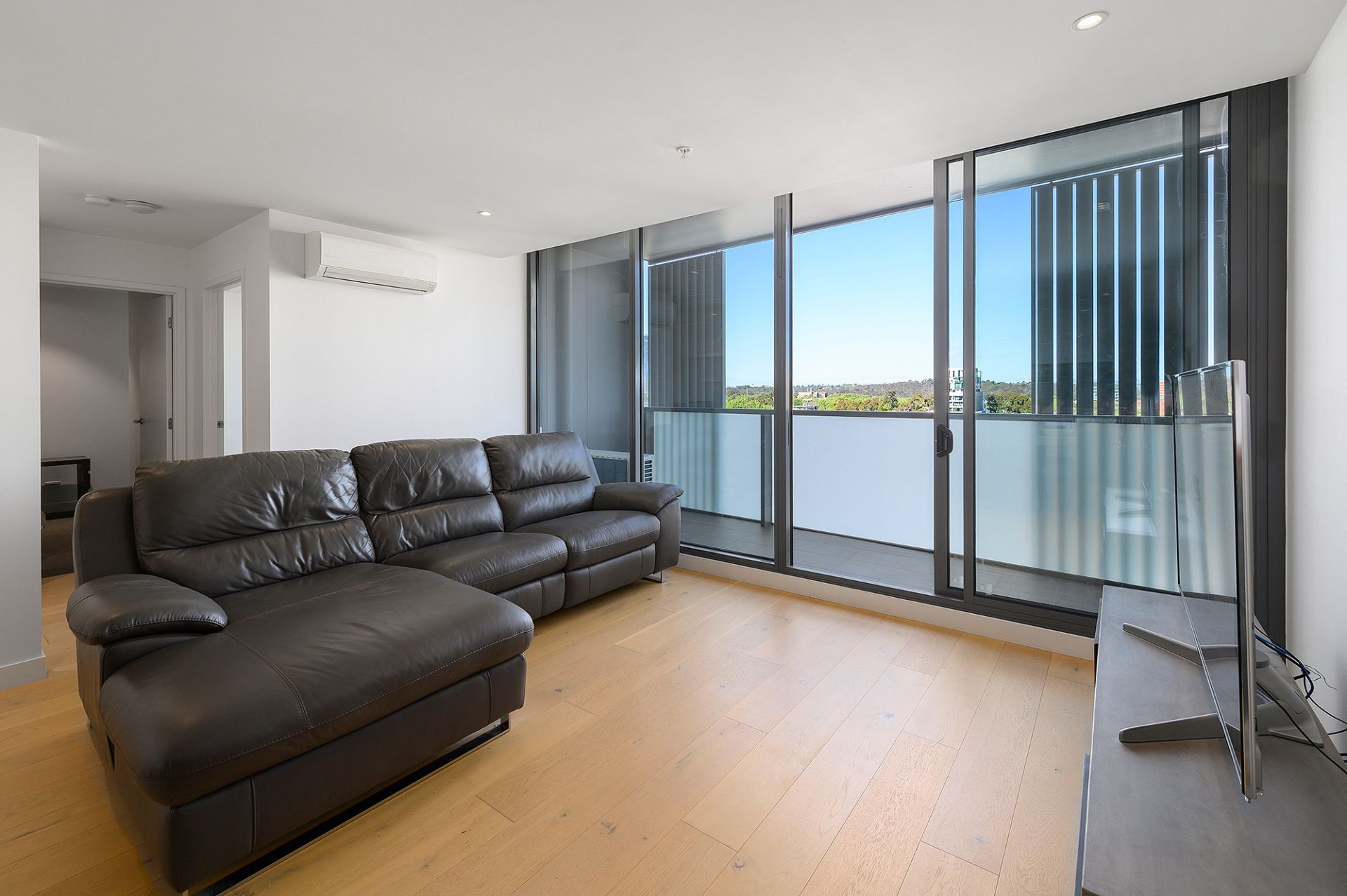 Exquisite Residential Offering in Prestigious Collingwood Location