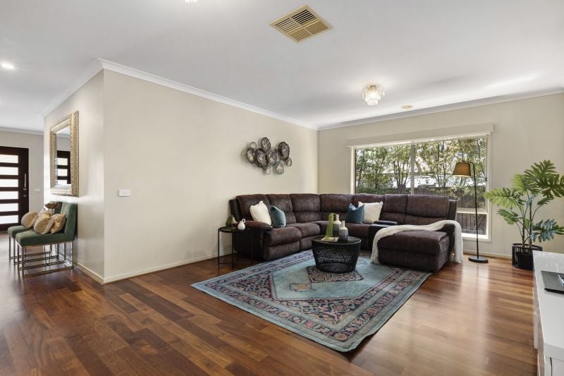 14 Jupiter Avenue, Mernda