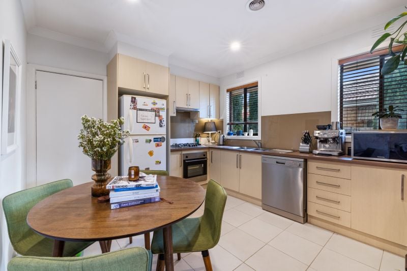 147 Boldrewood Parade, Reservoir