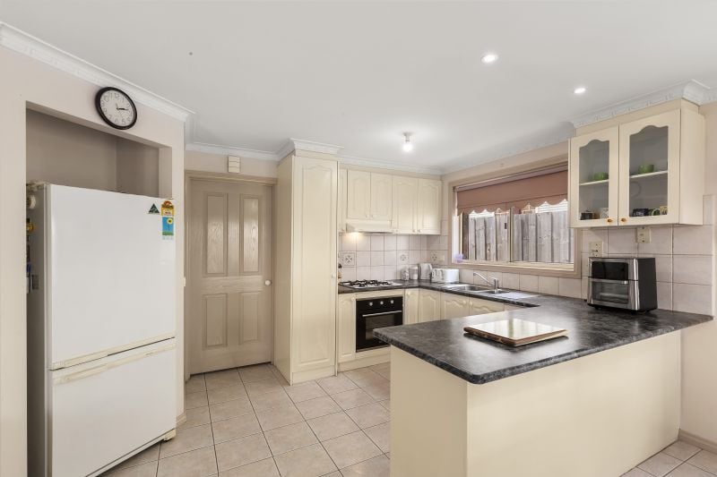 39 Young Street, Epping