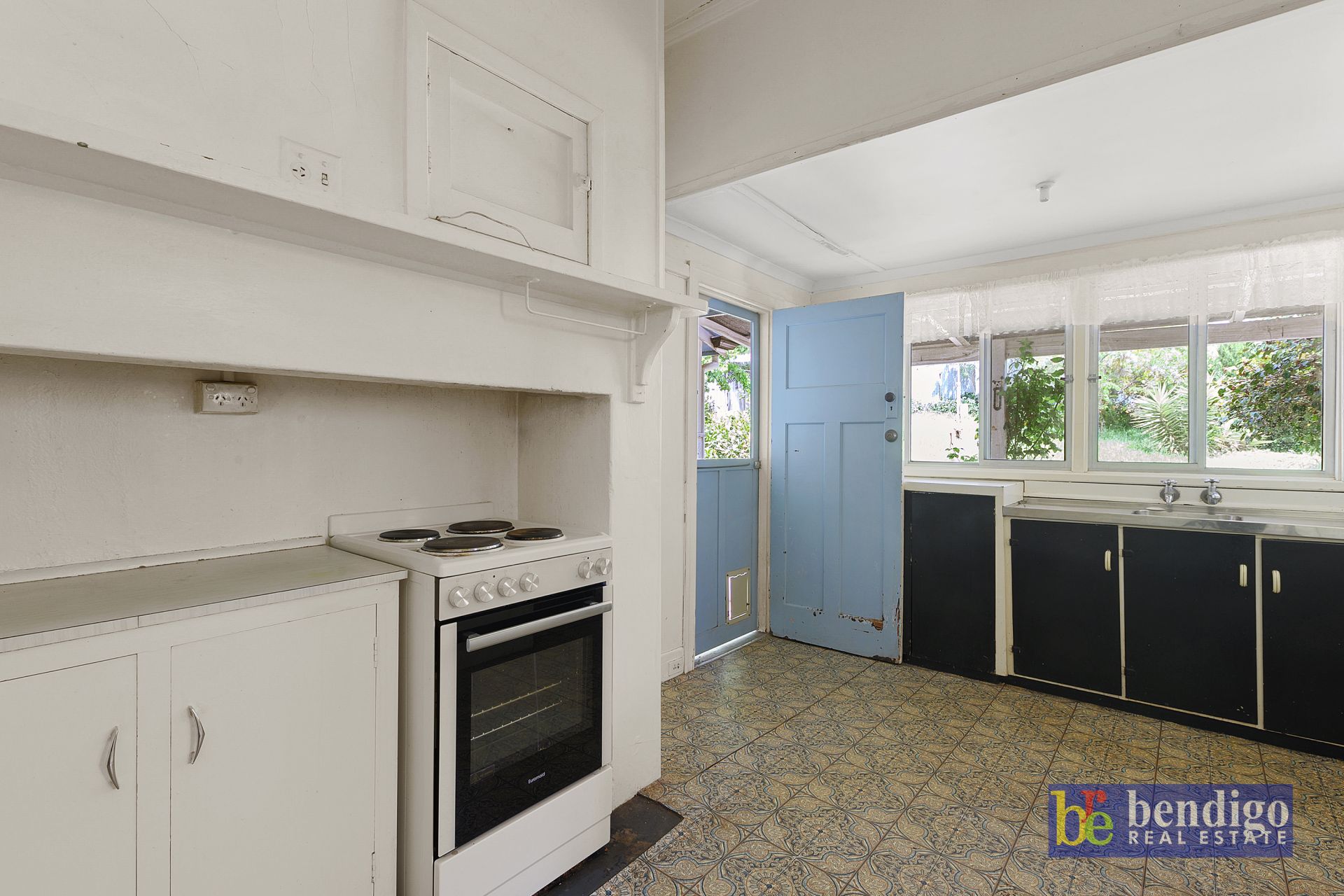 11 Truscott Street Long Gully VIC, Gully - Thumbnail 5