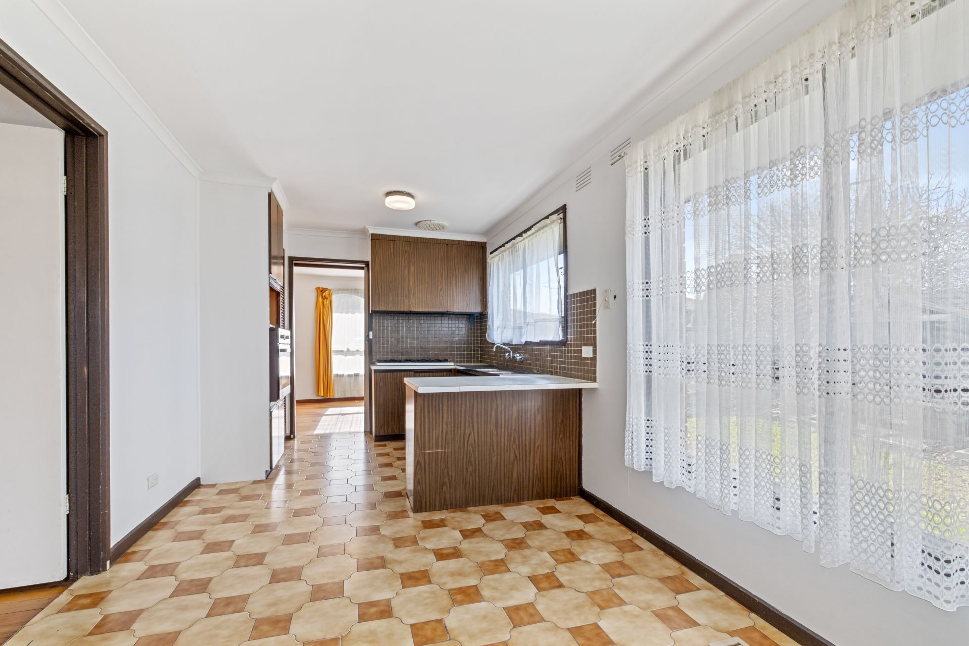 Family Charm at 22 Michigan Terrace, Thomastown