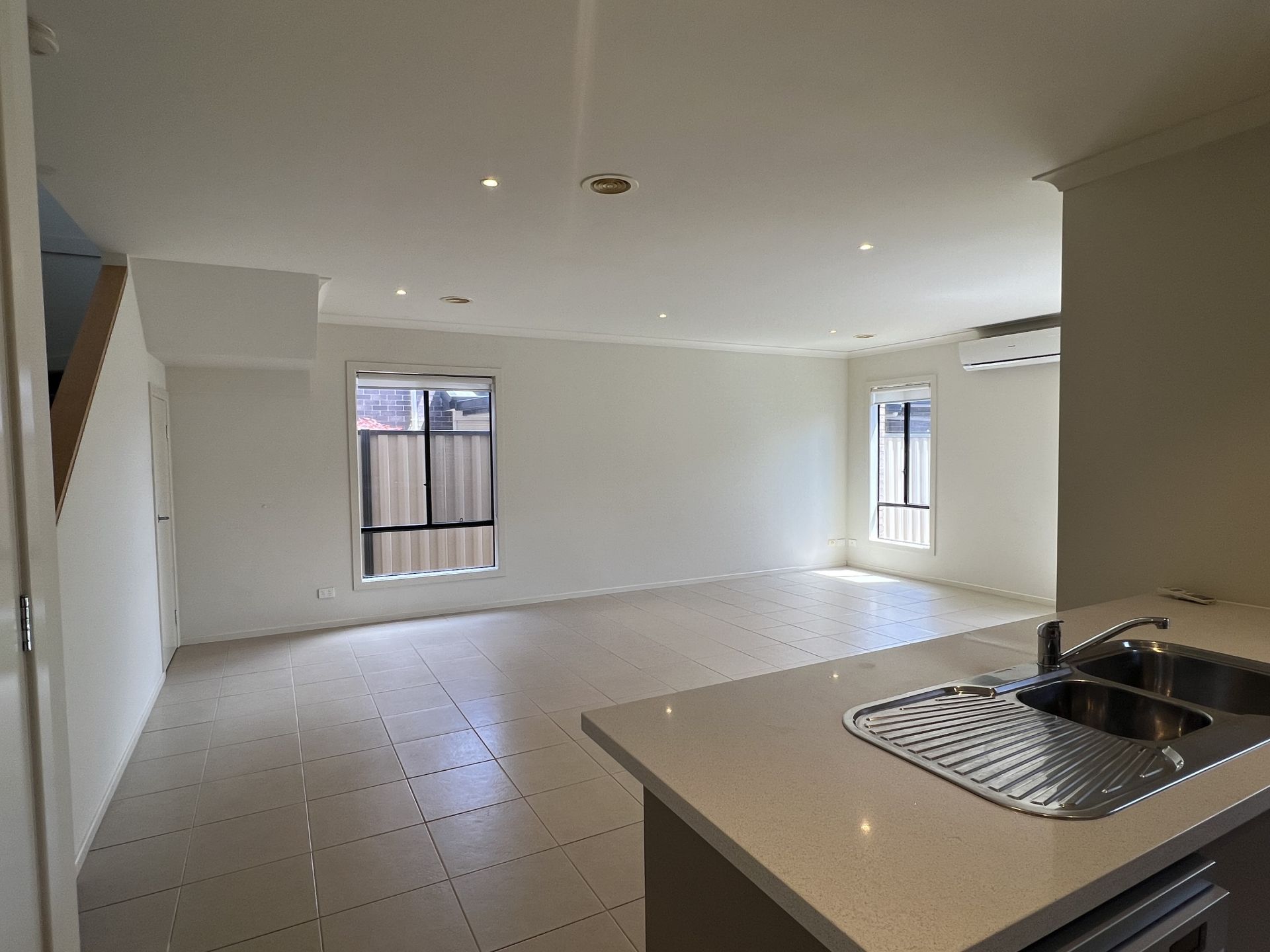 40 B The Avenue, Caroline Springs - Thumbnail 5