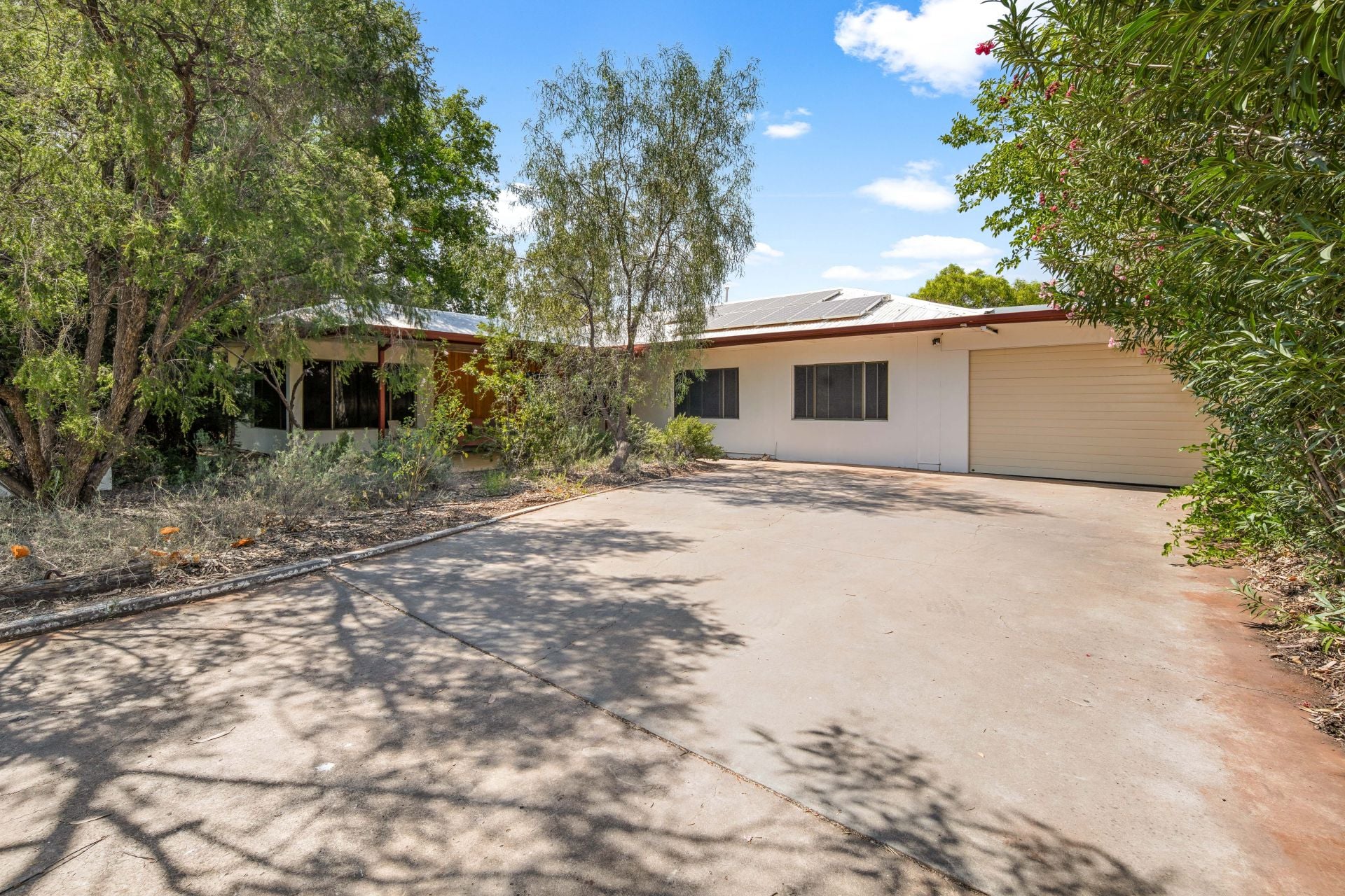 14 Knuckey Avenue Braitling NT, Braitling - Thumbnail 2