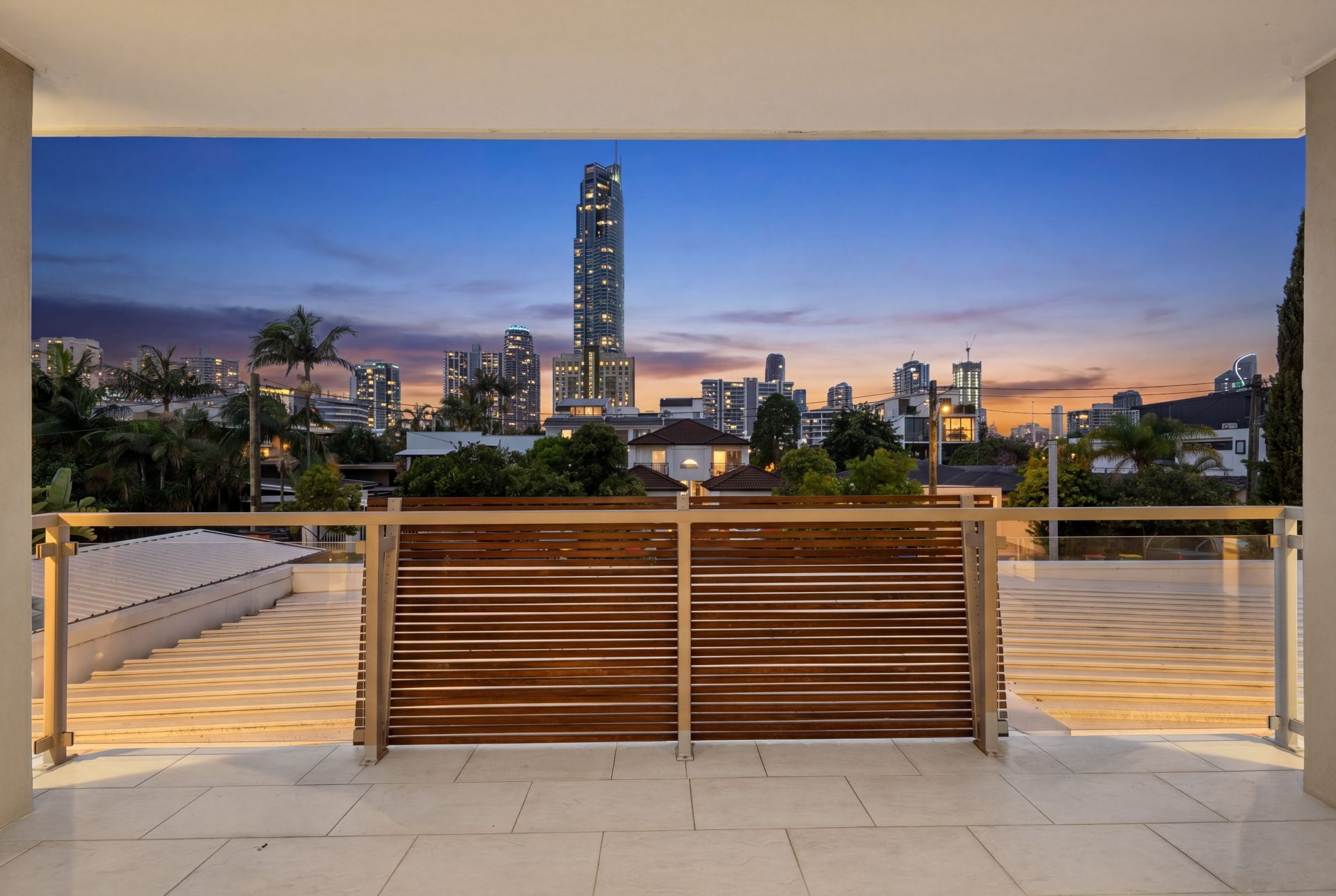 2/19 Paradise Island, Surfers Paradise - Thumbnail 4