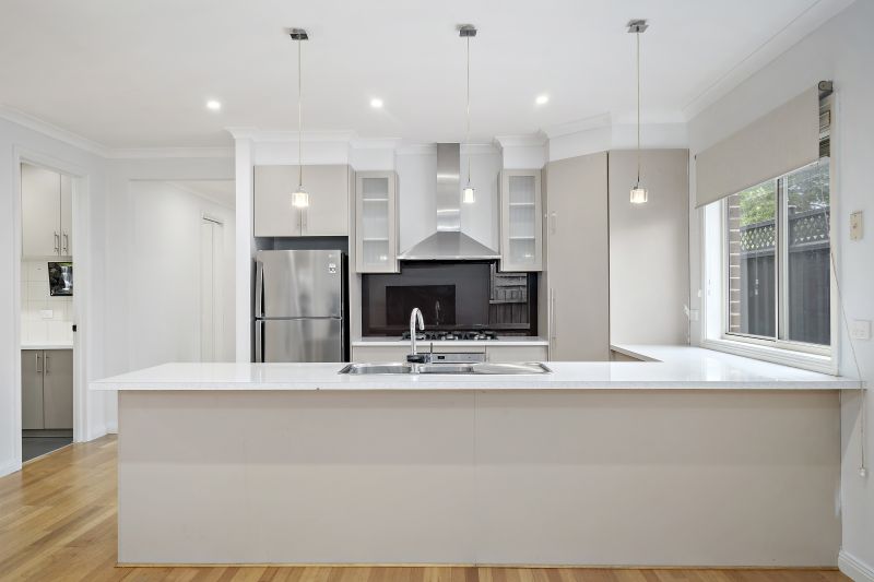 6 Newlyn Drive, Craigieburn