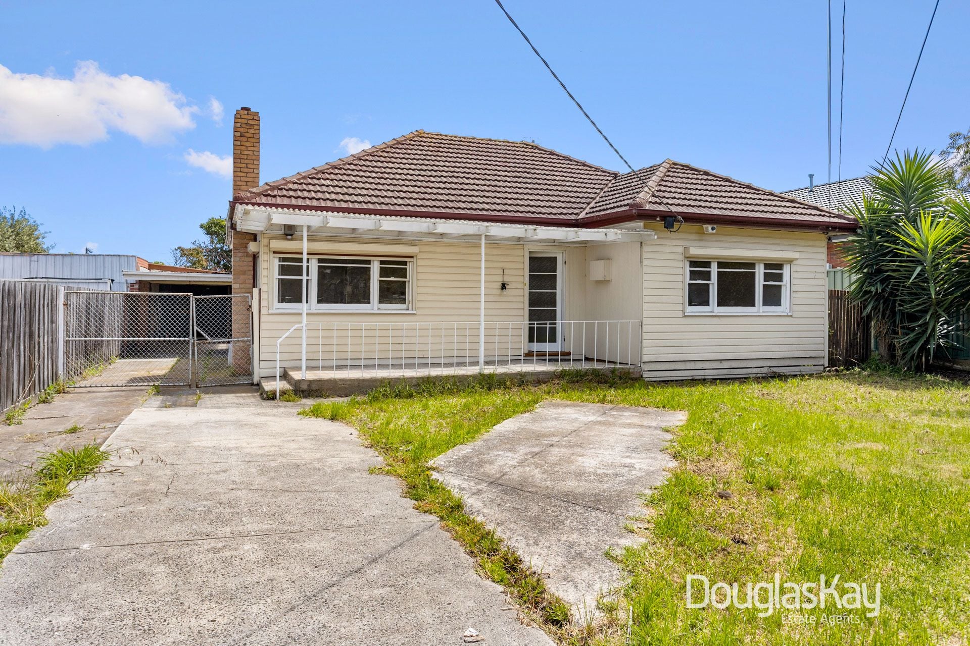 13 Ernest Street, Sunshine VIC, Sunshine - Thumbnail 2
