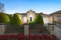 4 Jubilee Drive, Rowville VIC, Rowville - Image 1