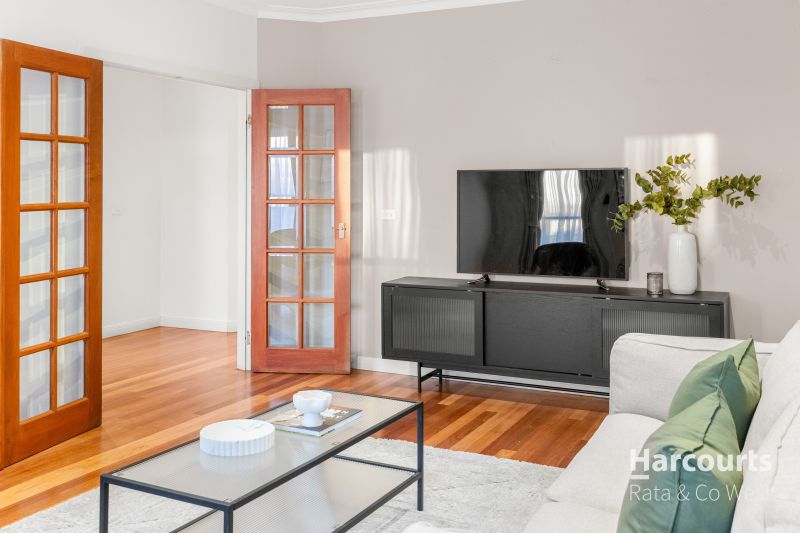 16 Lindley Avenue, Caroline Springs