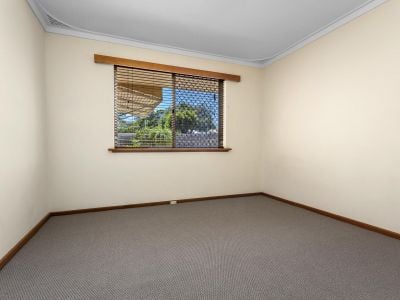 21 Hutchings Way, Kardinya