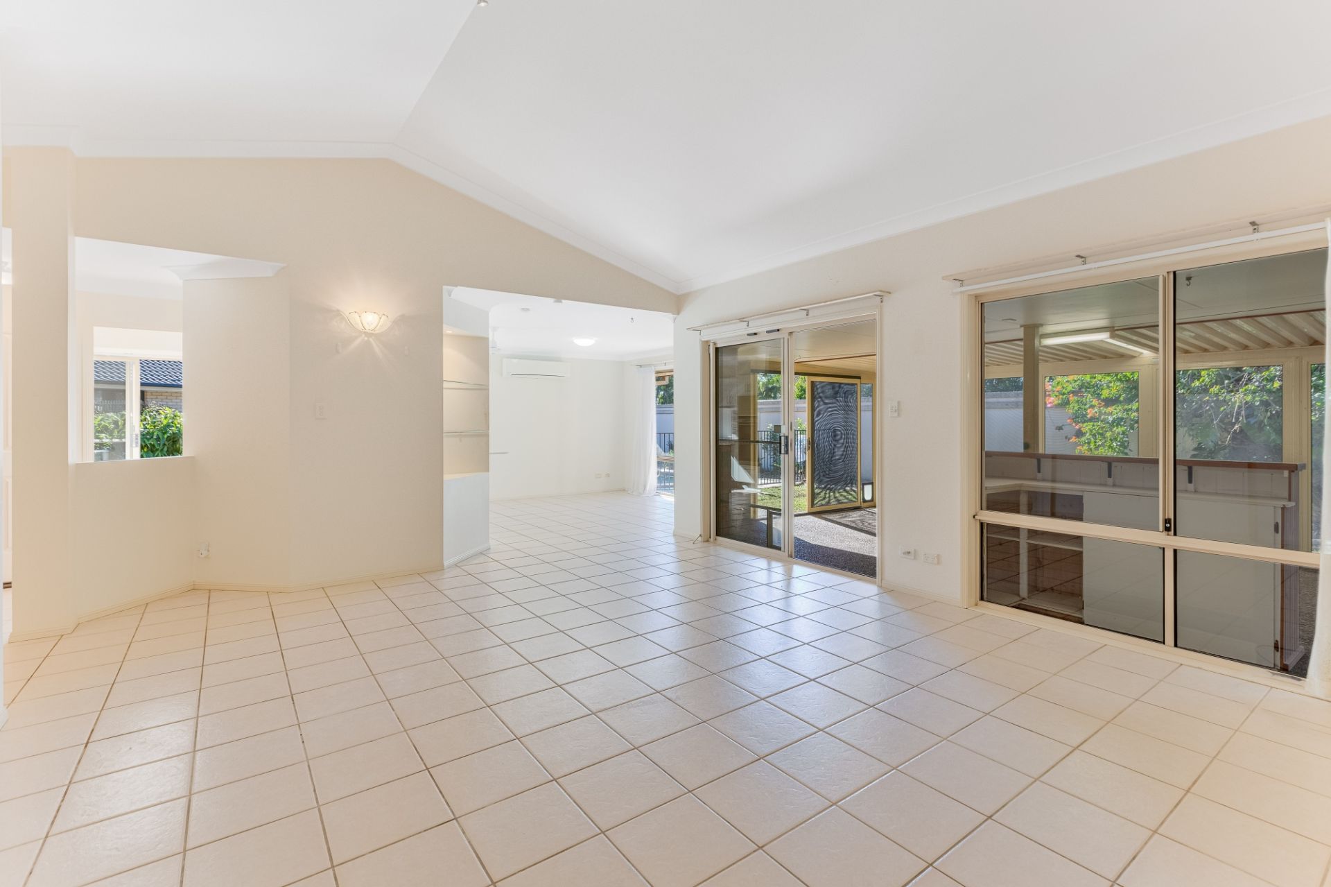 5 Ballymore Court Banora Point NSW, Banora Point - Thumbnail 5