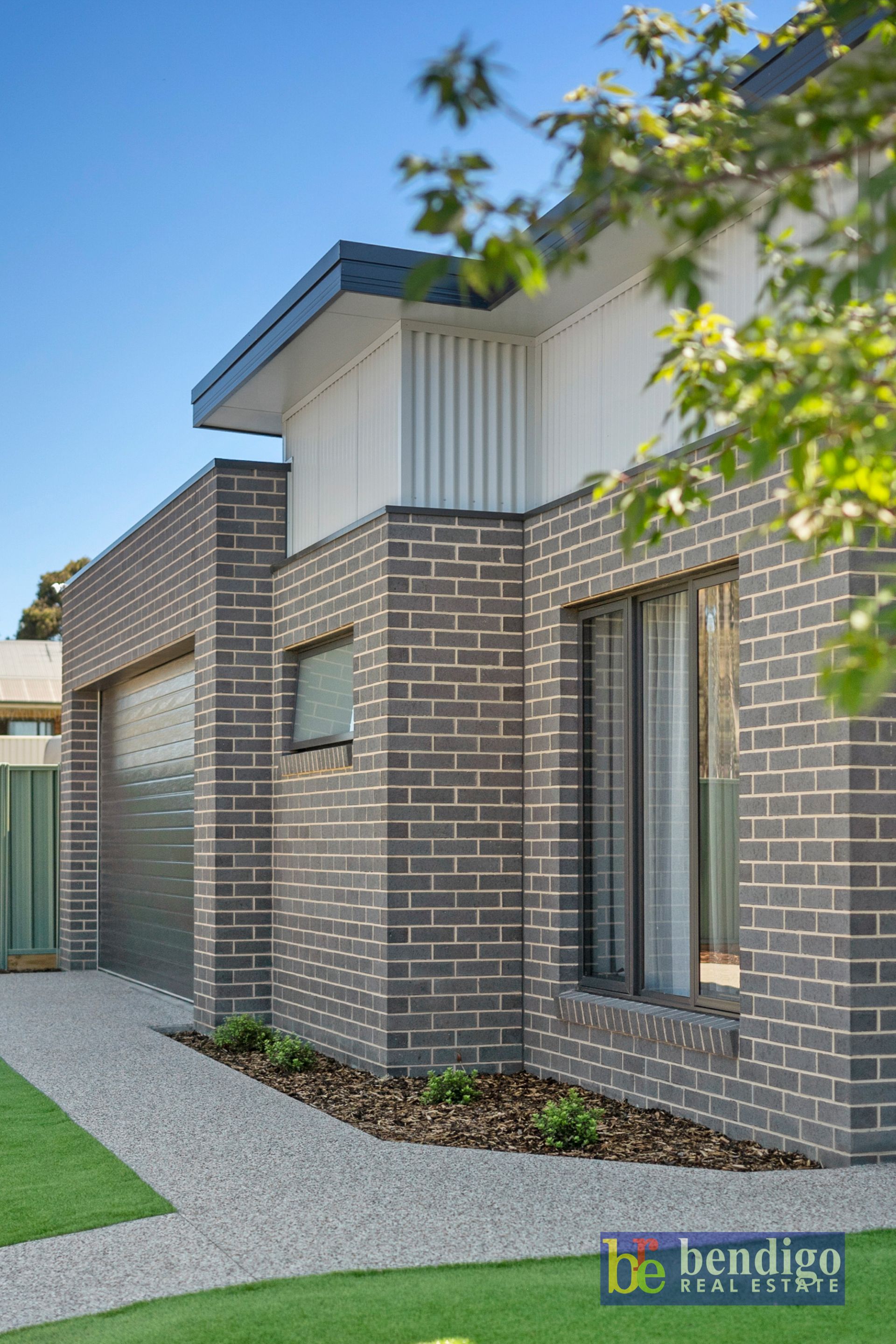 27 Robert Street Kangaroo Flat VIC, Flat - Thumbnail 2