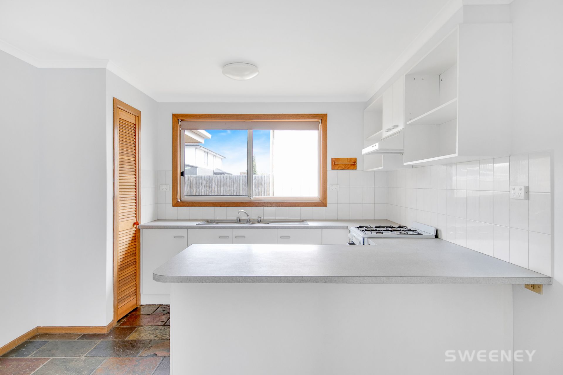 25 Whitehead Court, Altona Meadows - Thumbnail 3