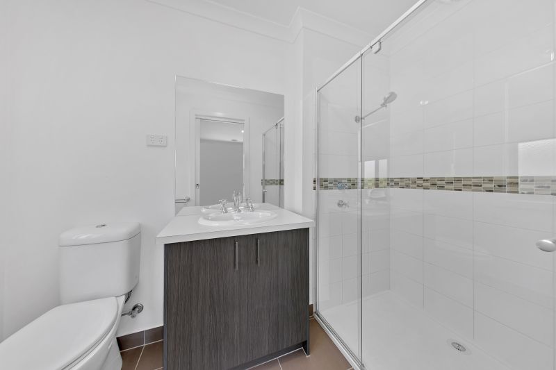 16 Villandry Street, Roxburgh Park