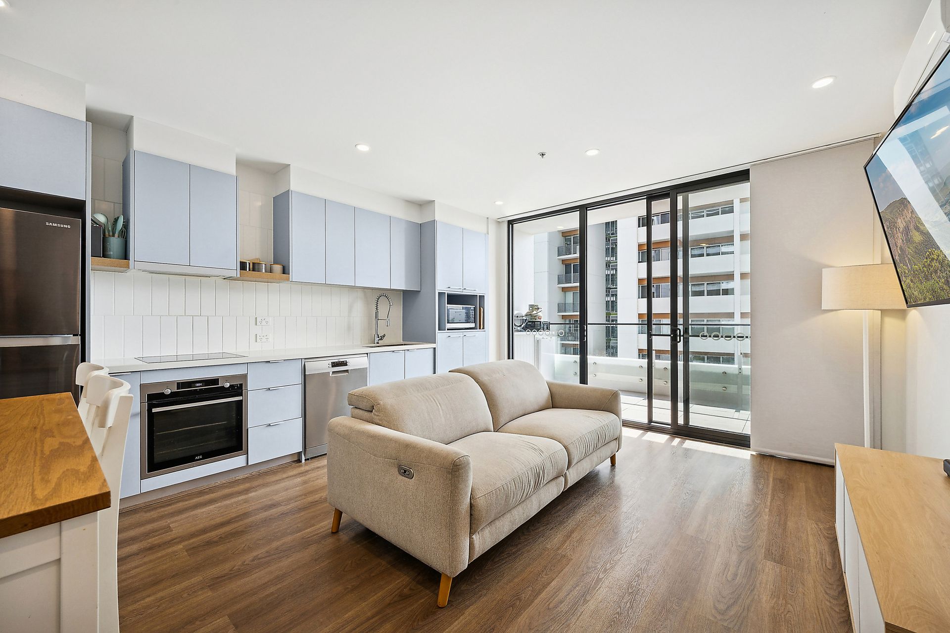 608/2 Gribble Street, Gungahlin, Gungahlin - Thumbnail 4