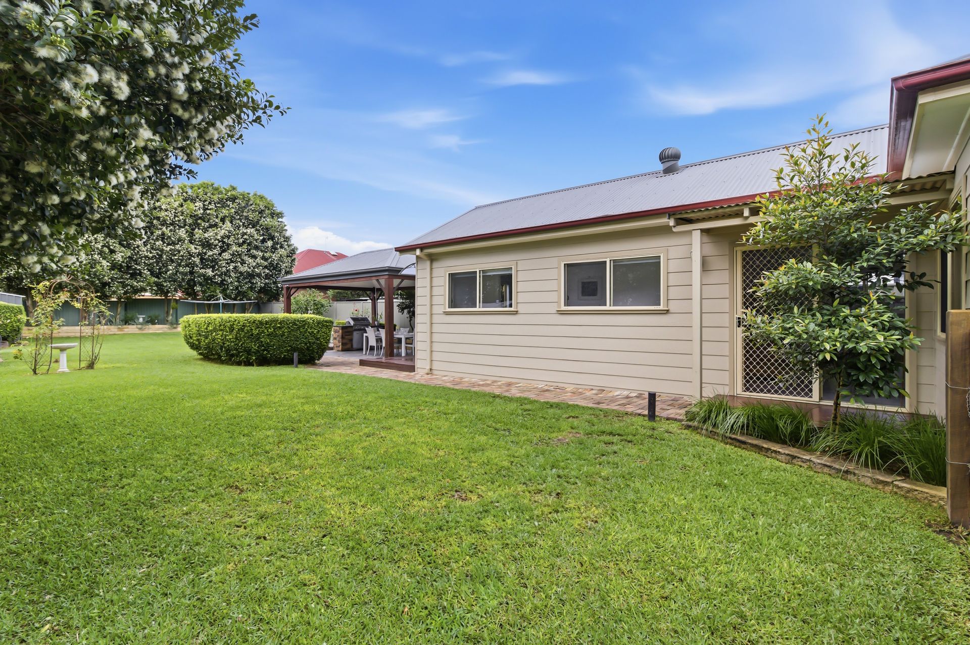 12 Chapel Street, Richmond, Richmond - Thumbnail 2