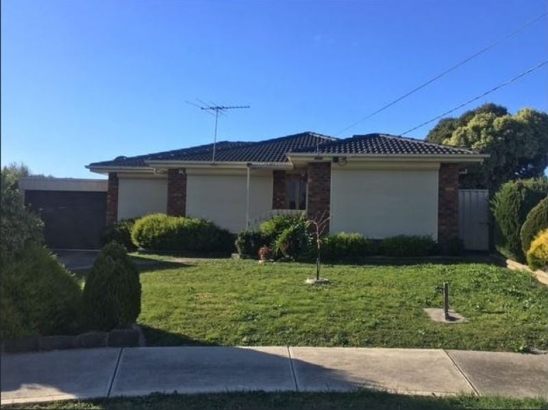 4 Glenloth Court, Epping