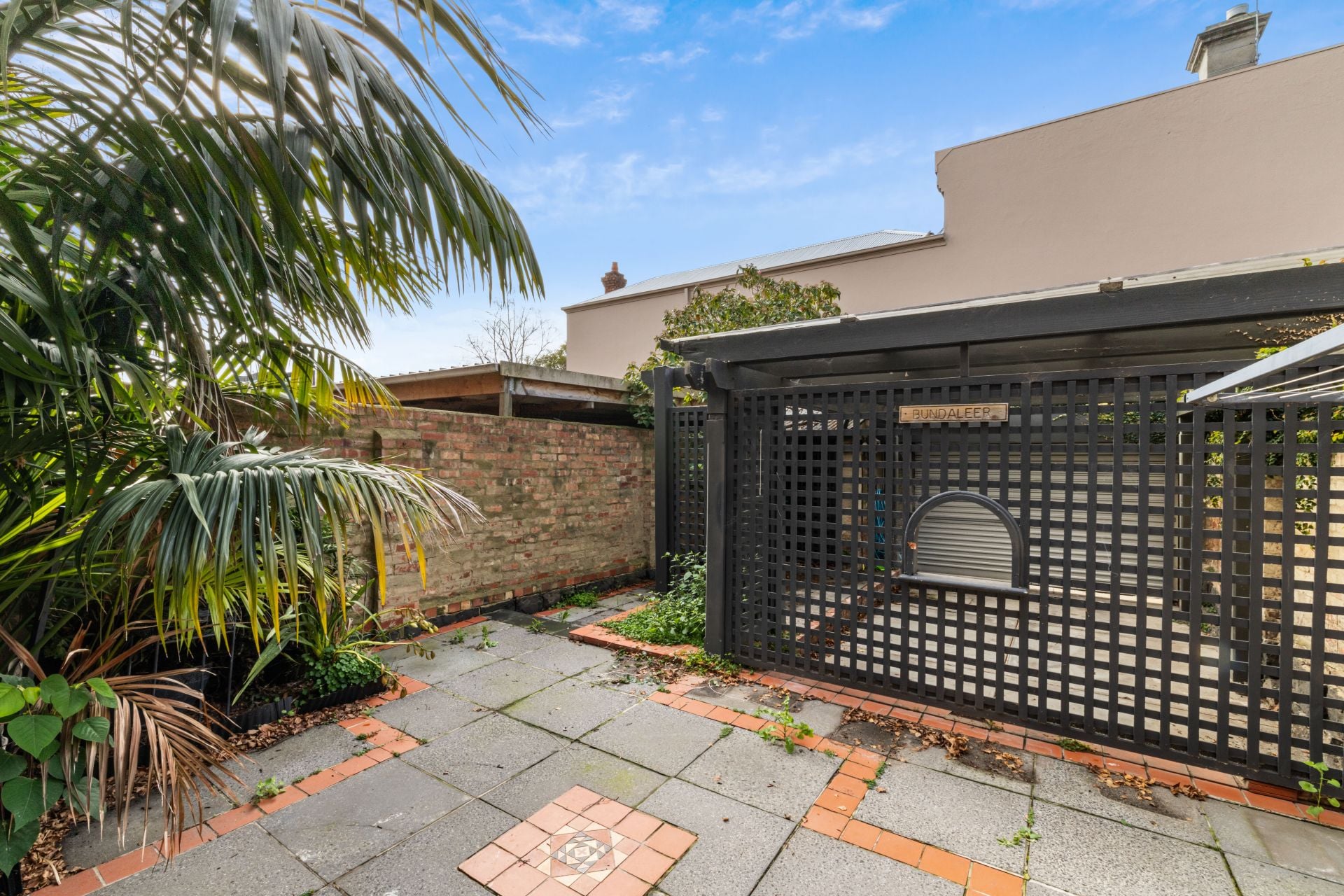 A Distinguished East Melbourne Residence of Enduring Elegance