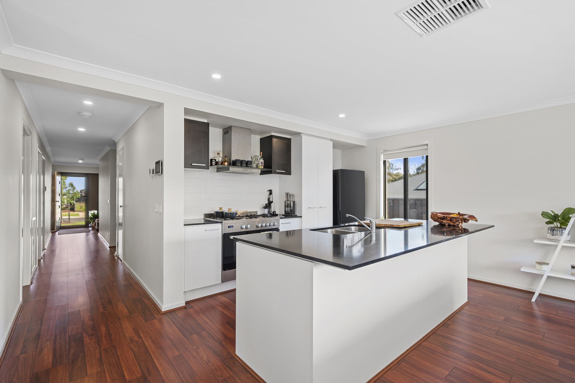 3 Streeton Avenue, Huntly, Huntly, Huntly - Thumbnail 5