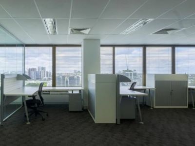 FULL FLOOR OPPORTUNITY - FUNCTIONAL OFFICE LAYOUT