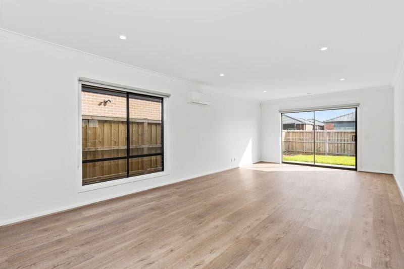 8 Galah Chase, Beveridge