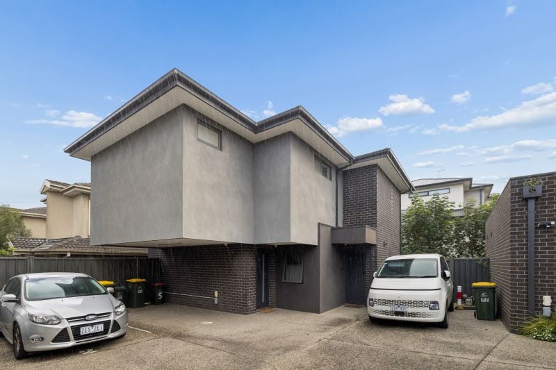 6/10-12 Ralph Street, Reservoir