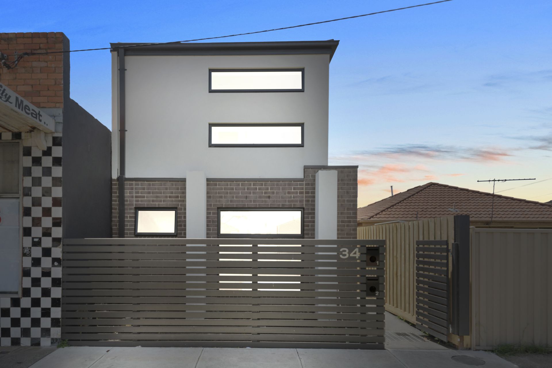 MODERN TOWNHOUSE IN PRIME LOCATION