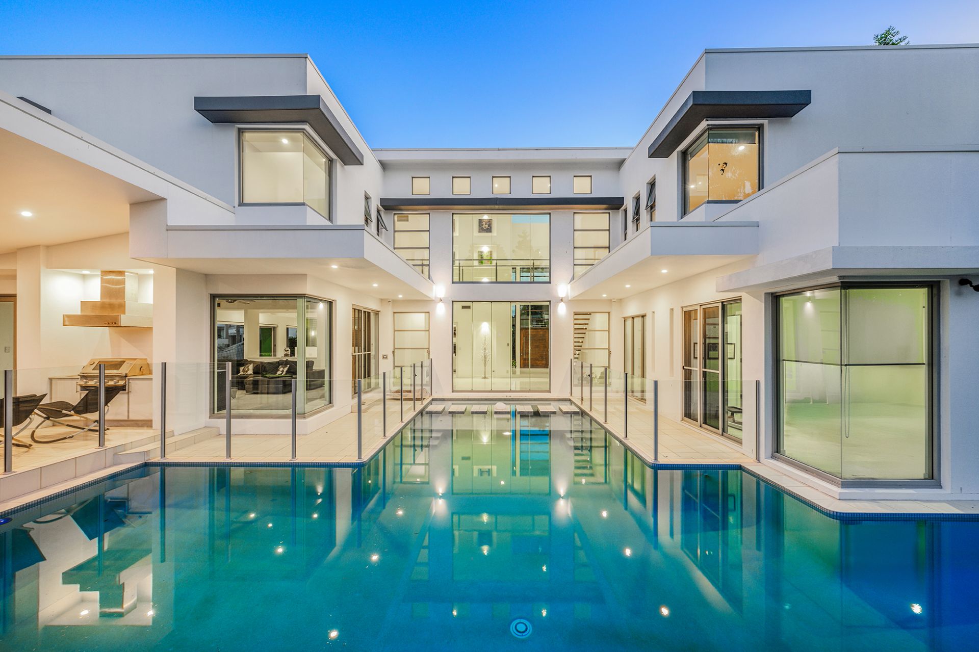 2-4 Royal Albert Crescent, Sovereign Islands QLD 4216, Sovereign Islands - Thumbnail 2