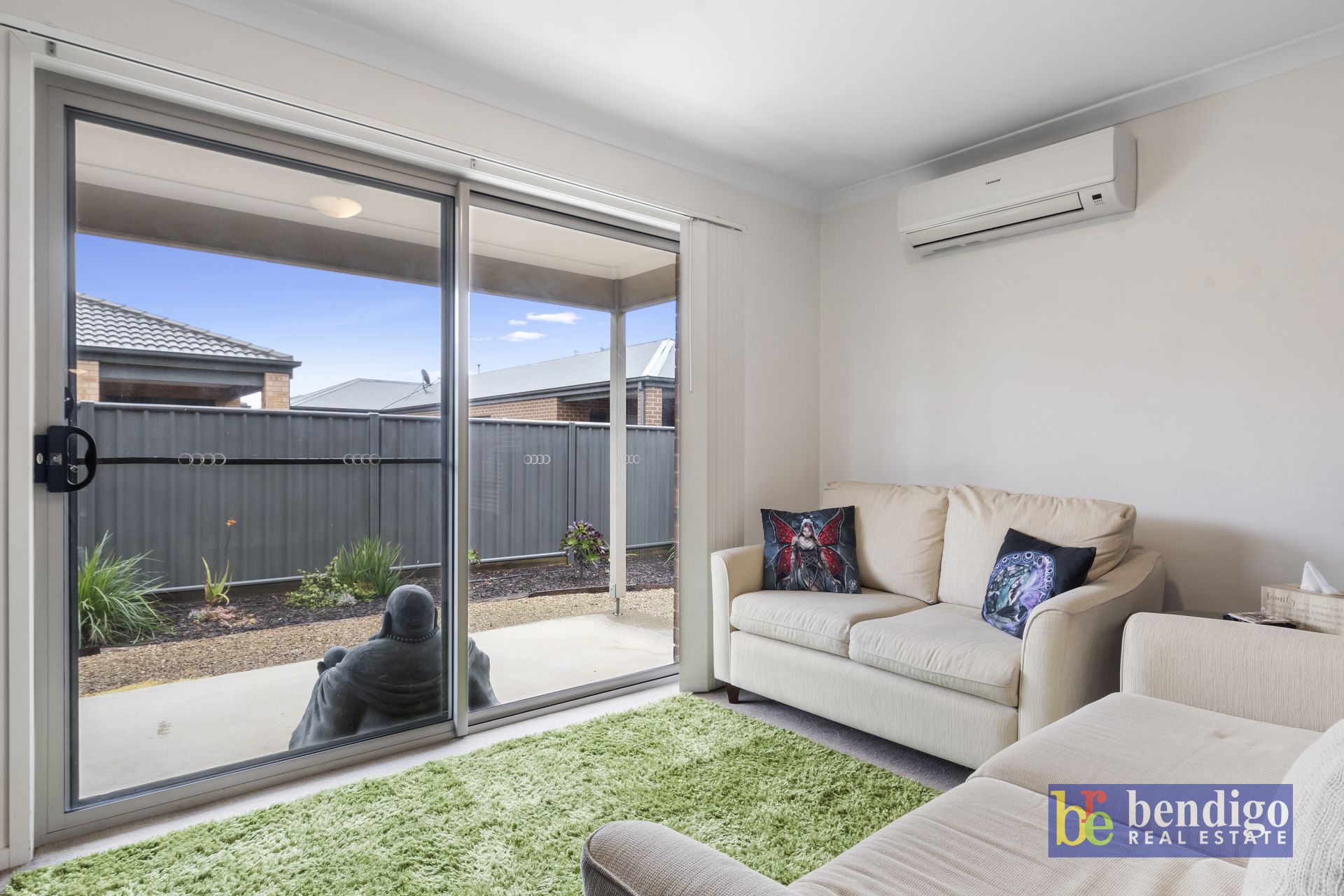 8 Creekside Close Jackass Flat VIC, Flat - Thumbnail 2
