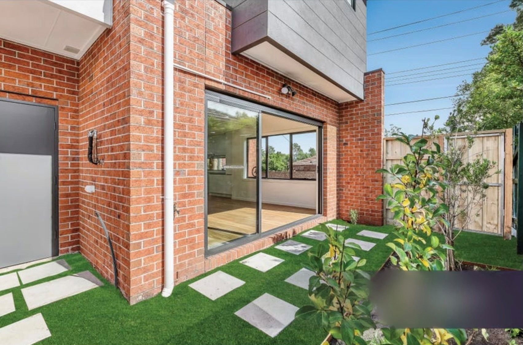 FINE FINISHES, EXPANSIVE SPACES