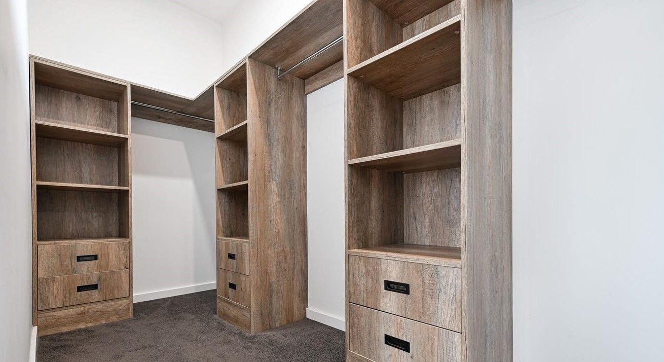 Two Bedroom Spacious Townhouse!