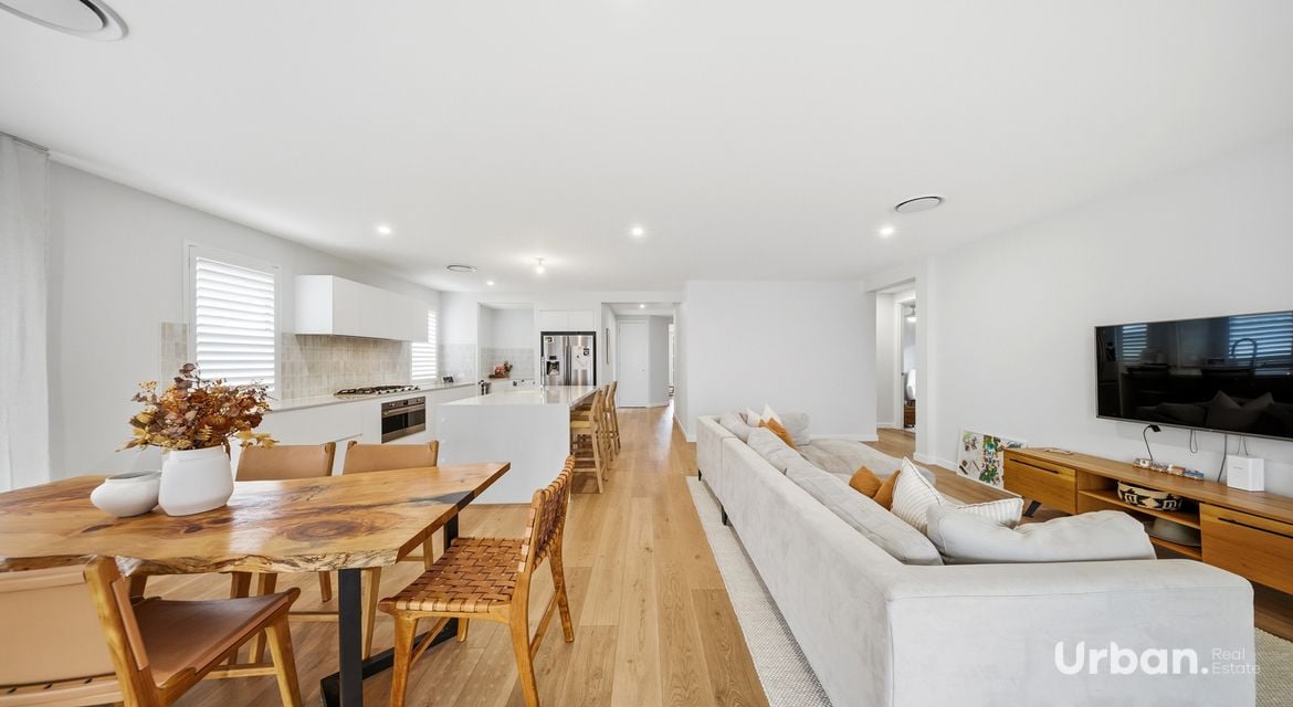 Lochinvar 10 Trevallyn Avenue