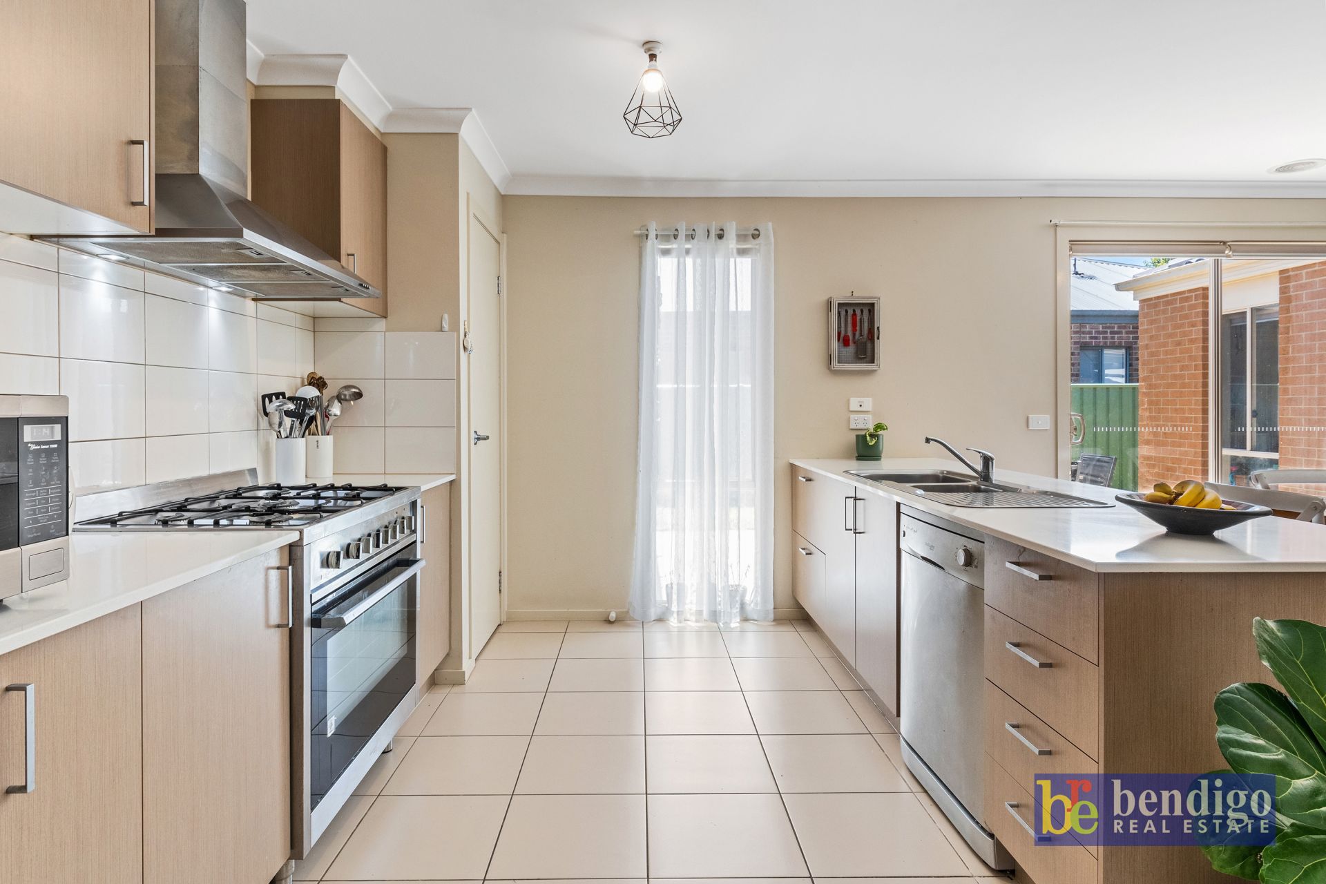 2 Triplett Avenue Ascot VIC, Ascot - Thumbnail 3