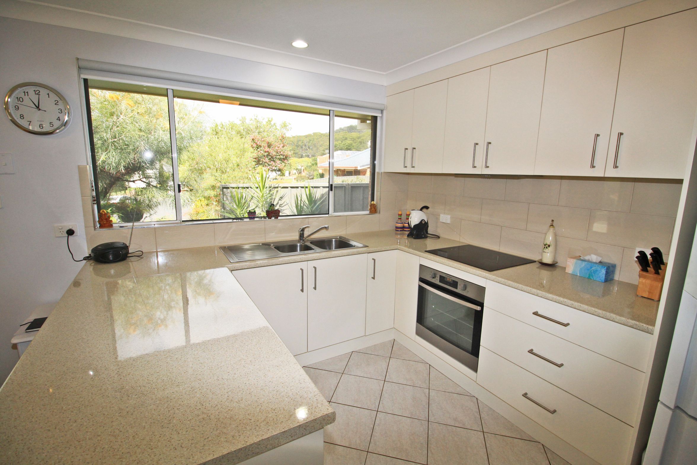 1/28 Blackbutt Crescent, LAURIETON NSW 2443