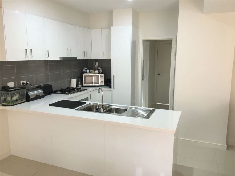 1/8 Edgewood Close, Thomastown