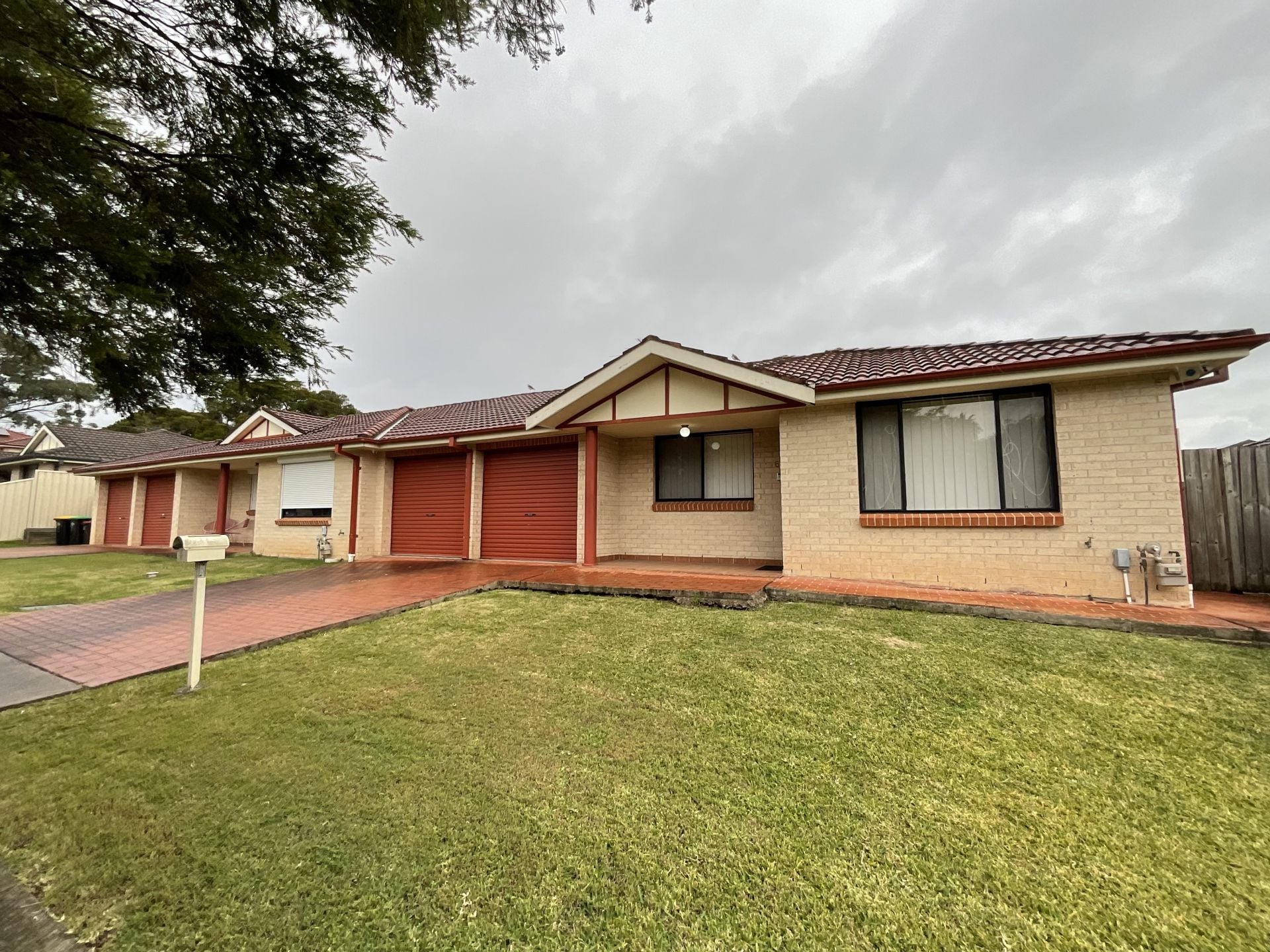6 Bond Place Oxley Park NSW, Oxley Park - Image 1