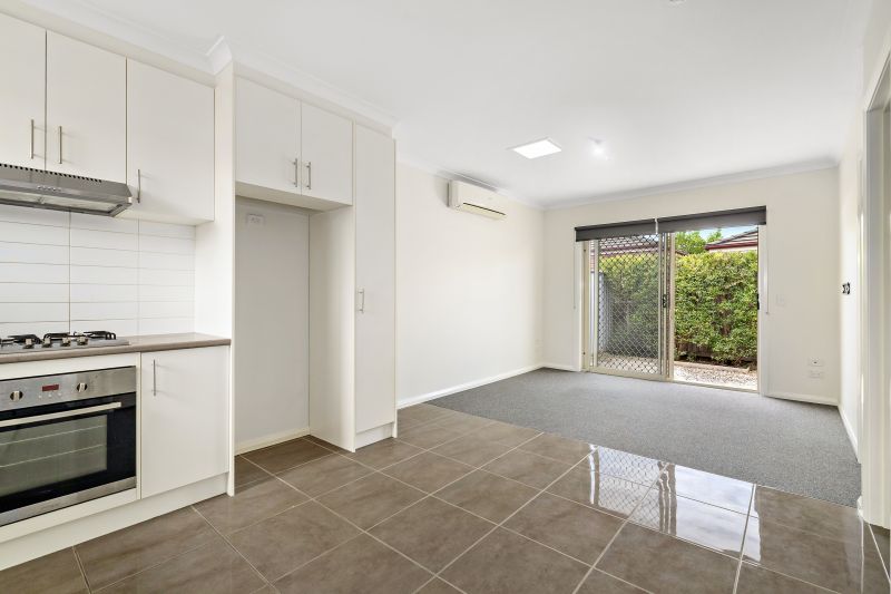 2/23 Midholm Court, Thomastown