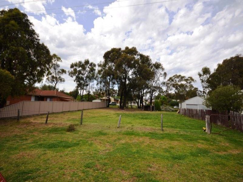 4/11 Lawson Street Spring Gully VIC, Spring Gully - Thumbnail 3