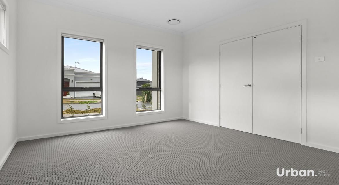 Austral 386 Tenth Avenue