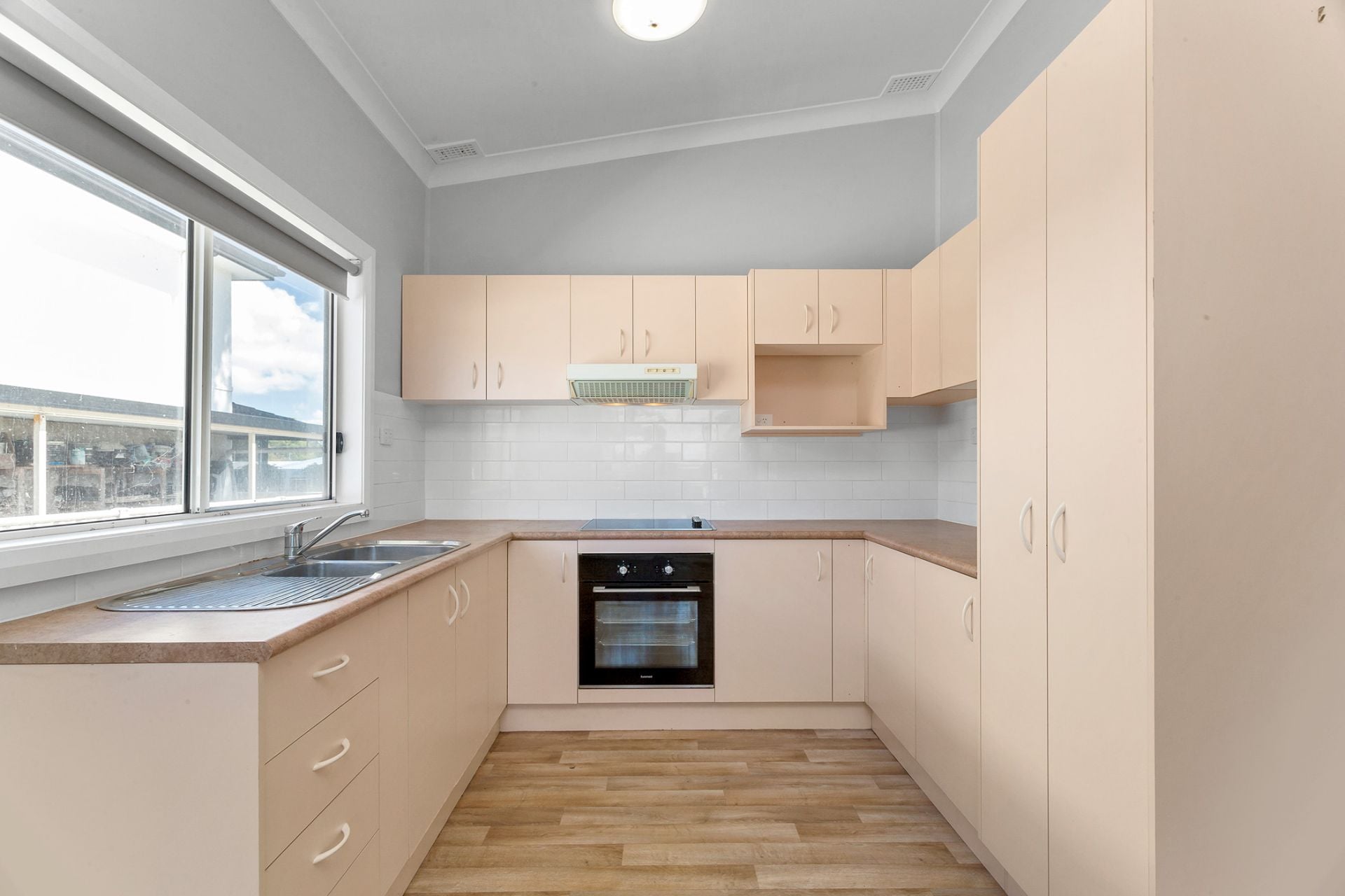 32 Eighth Avenue, Toukley NSW, Toukley - Thumbnail 2