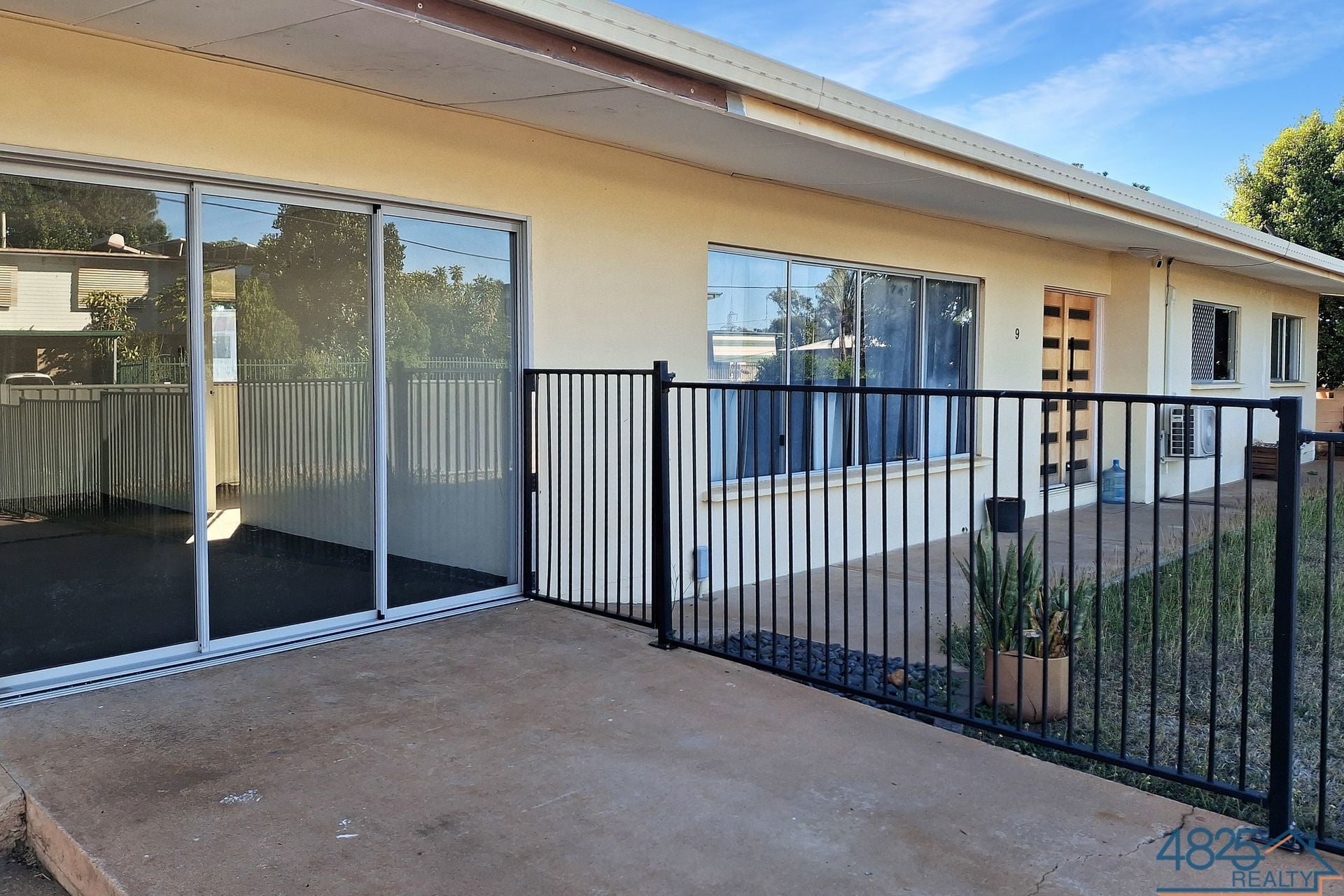 9 Elliott Avenue Mount Isa QLD, Mount Isa - Thumbnail 2