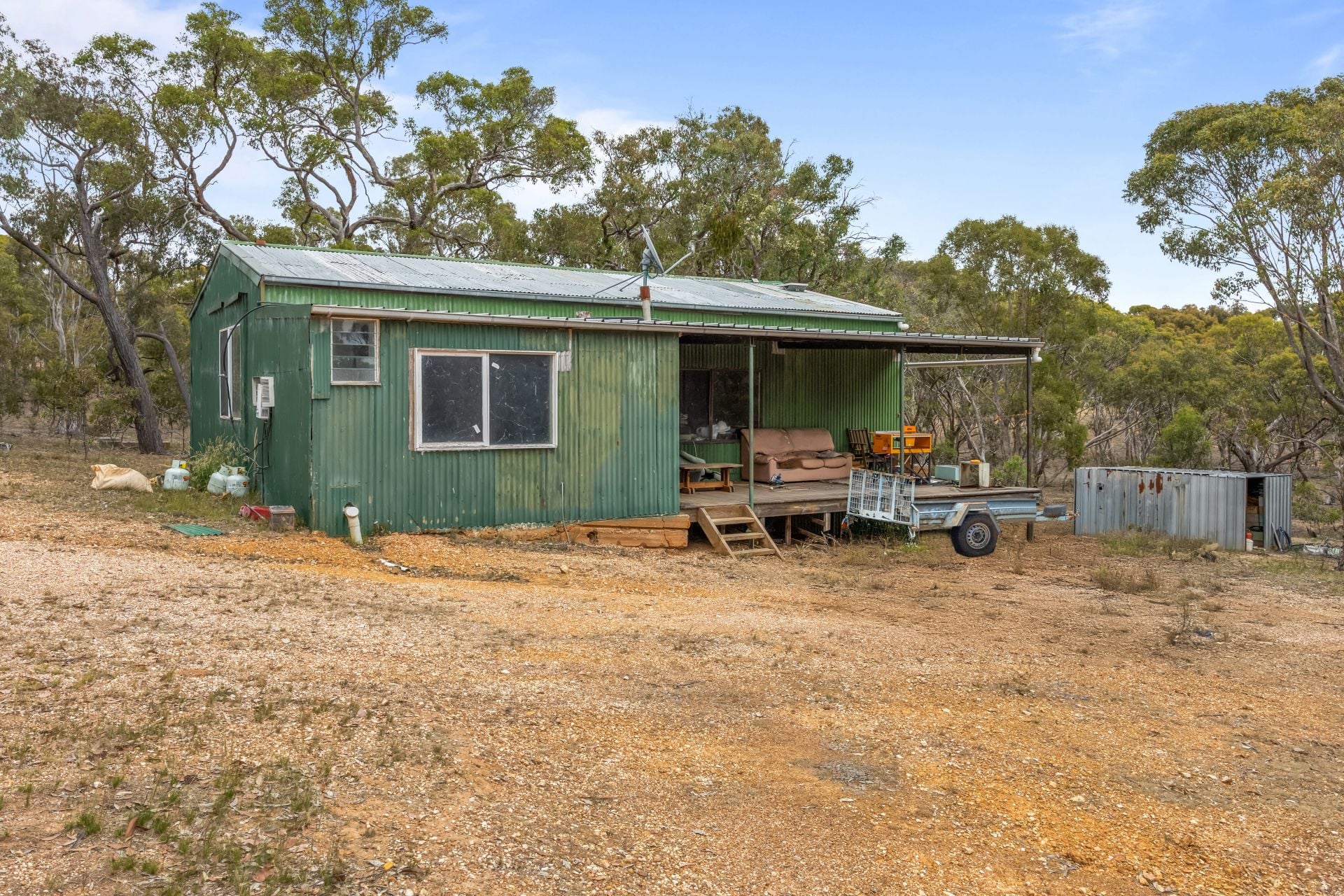 210 Cemetery Road, Landsborough, Landsborough - Thumbnail 2