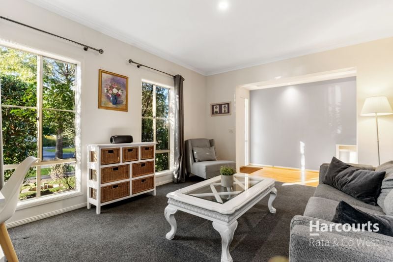 34 Blakeville Drive, Caroline Springs
