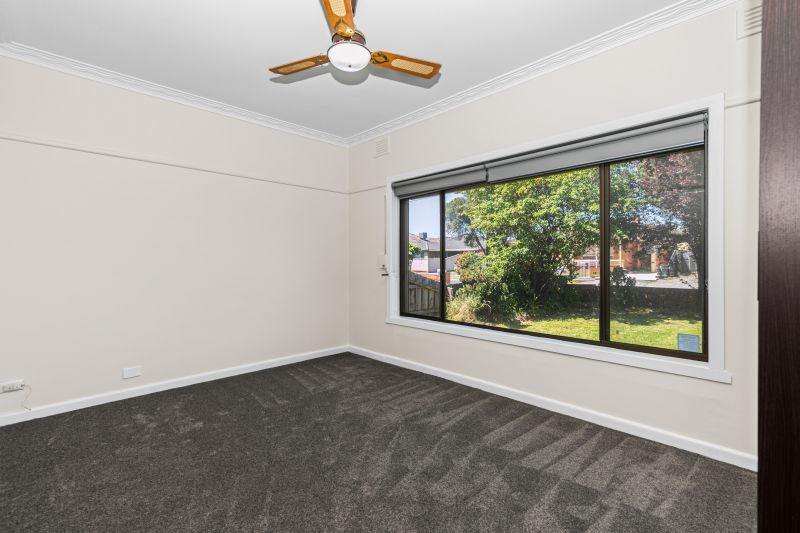 9 Larch Street, Thomastown