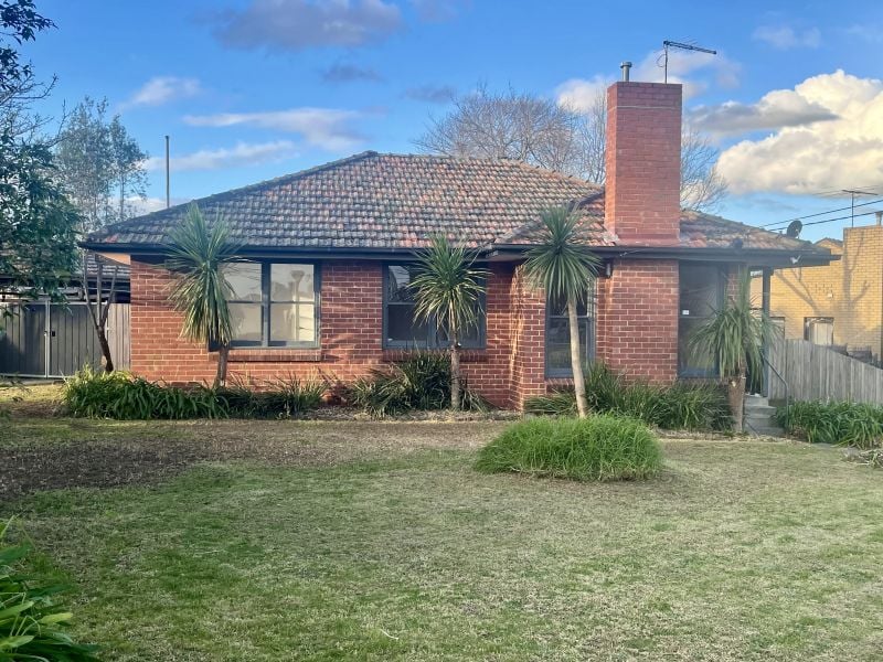 70 North Road, Reservoir