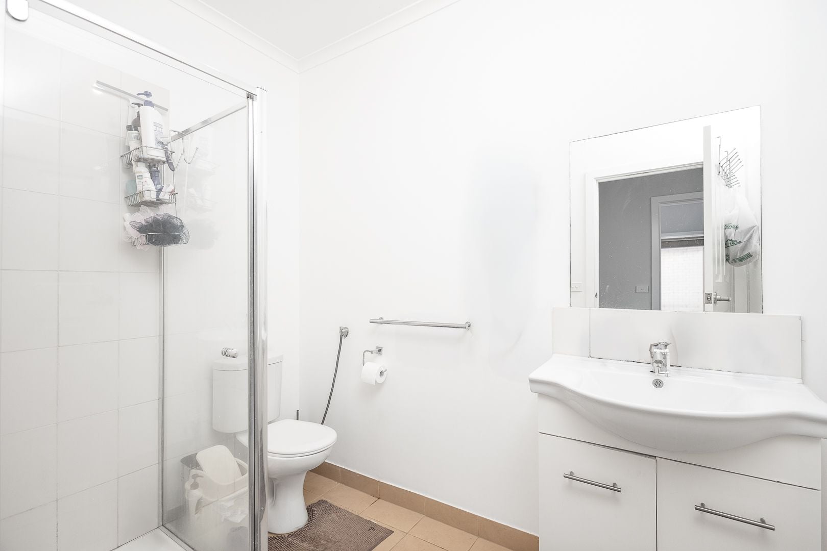Modern & Low Maintenance Living 